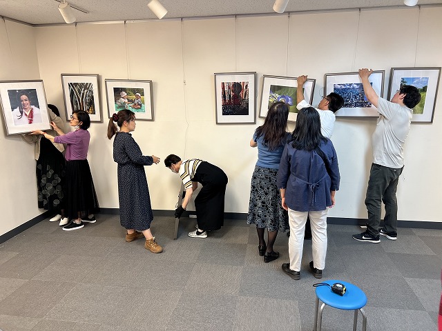 日华人摄影交流协会会员集体布展体验全新感觉