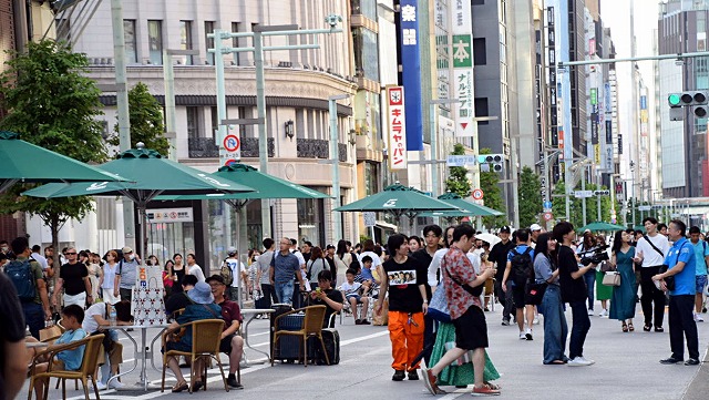 7月访日游客突破200万 华人引领消费