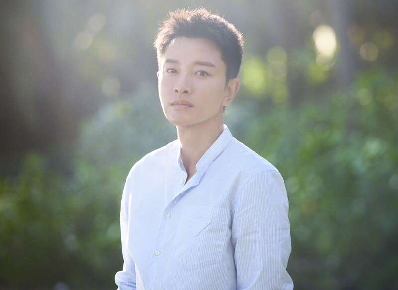 频繁去日本游玩 鹿晗关晓彤被骂卖国贼