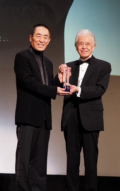 导演张艺谋获终身成就奖