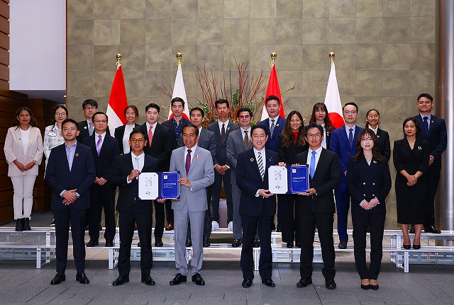 日本东盟首脑峰会联合声明强调跨代际的“心连心交流”