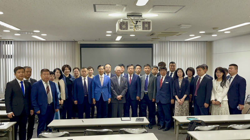 保定打造国际医疗基地，授予汪先恩特聘专家